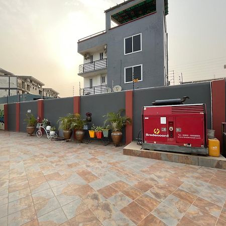 Bays Lodge, Accra Esterno foto