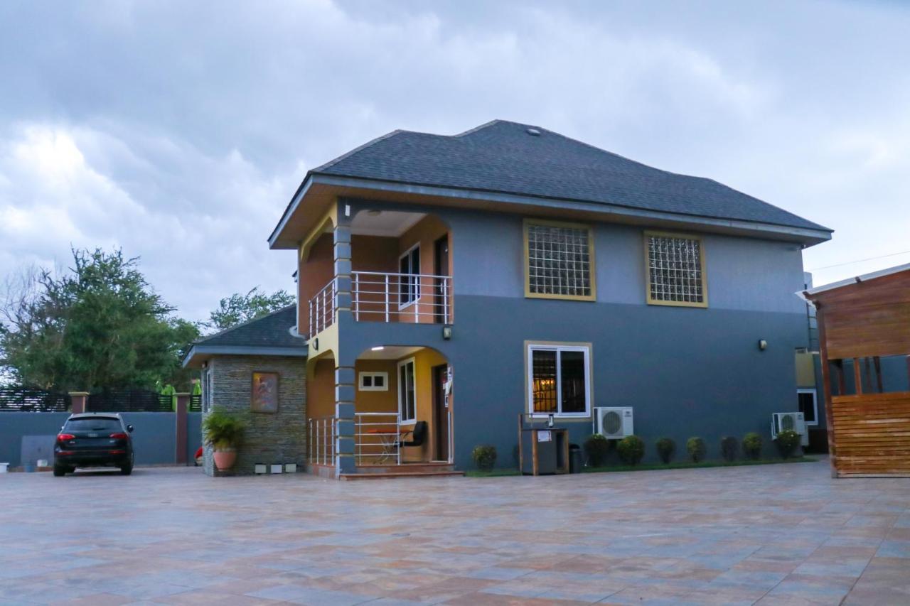 Bays Lodge, Accra Esterno foto